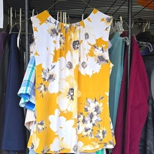 Floral Yellow and White Sleeveless Top Size  Small Calvin Klein